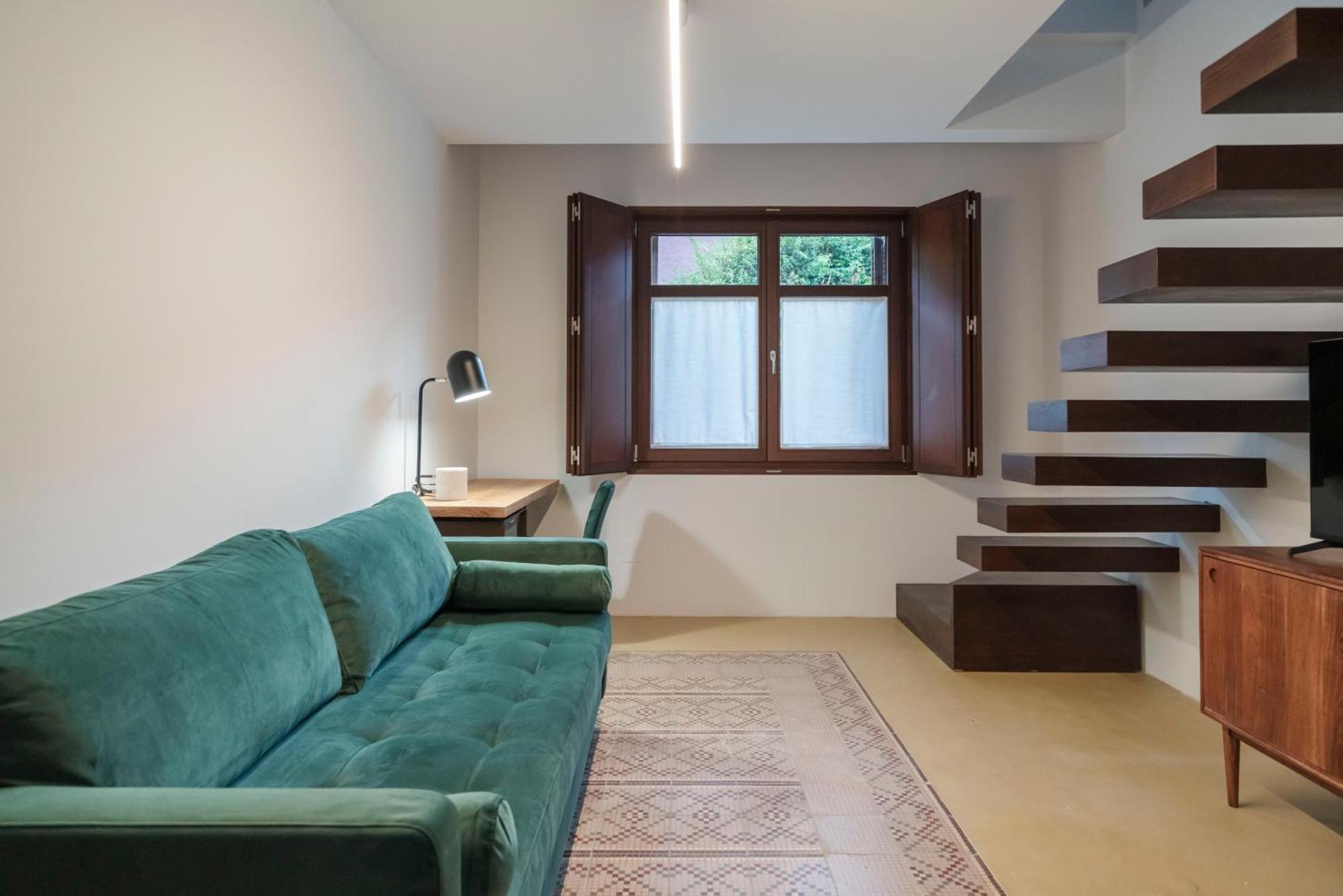 La Moderna Suites Малага Экстерьер фото
