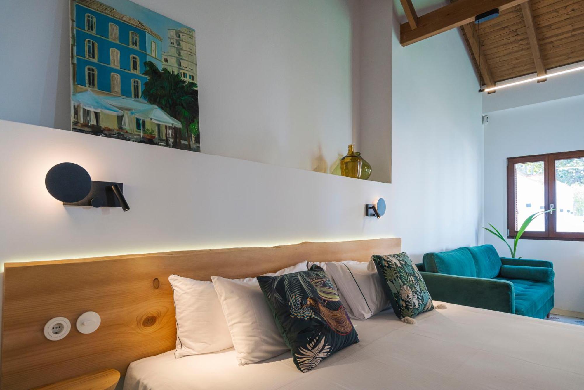 La Moderna Suites Малага Экстерьер фото