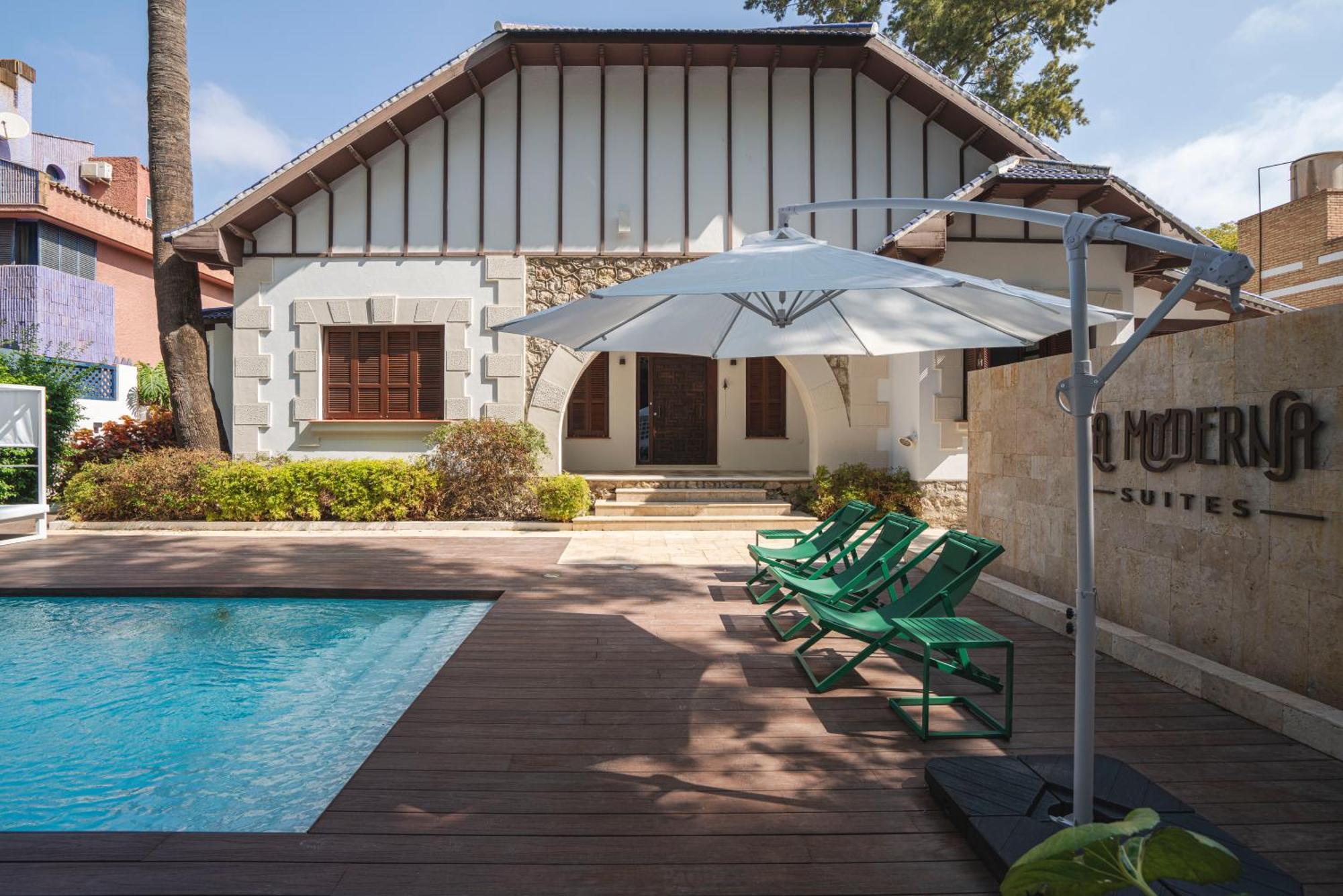 La Moderna Suites Малага Экстерьер фото