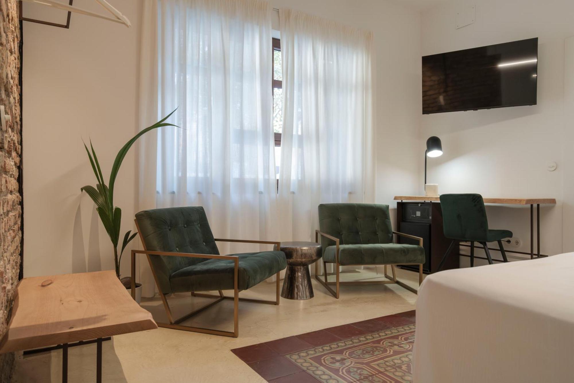 La Moderna Suites Малага Экстерьер фото